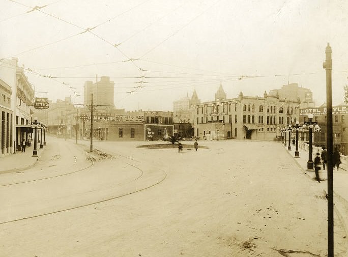 #75 Franklin and Louisiana Street bridges, Houston, 1910s.