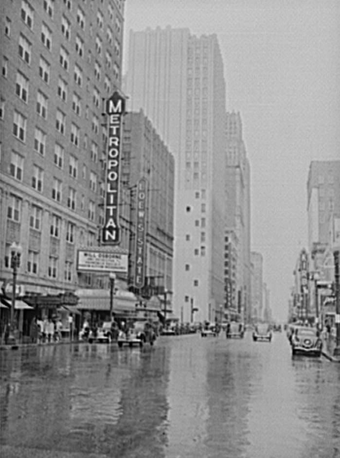 #59 A rainy day in Houston, Texas, 1943