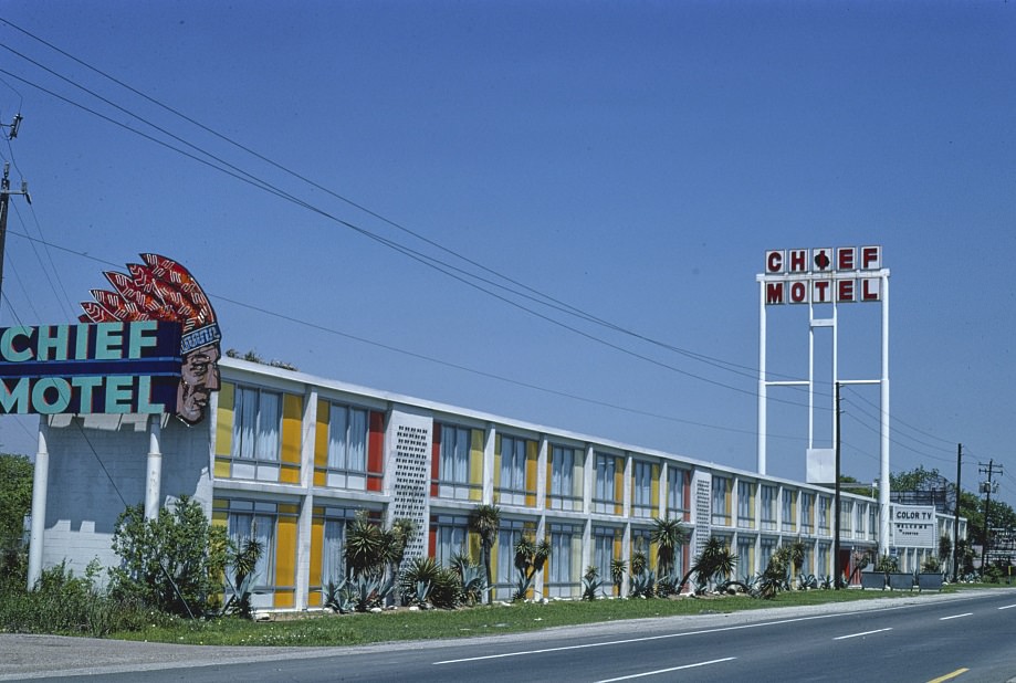 #29 Chief Motel in Houston, Texas, 1977