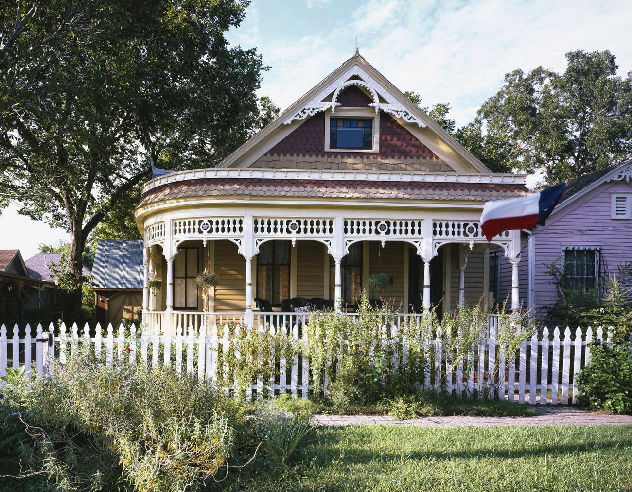 #91 Home in the 6th Ward of Houston, Texas, 1990s