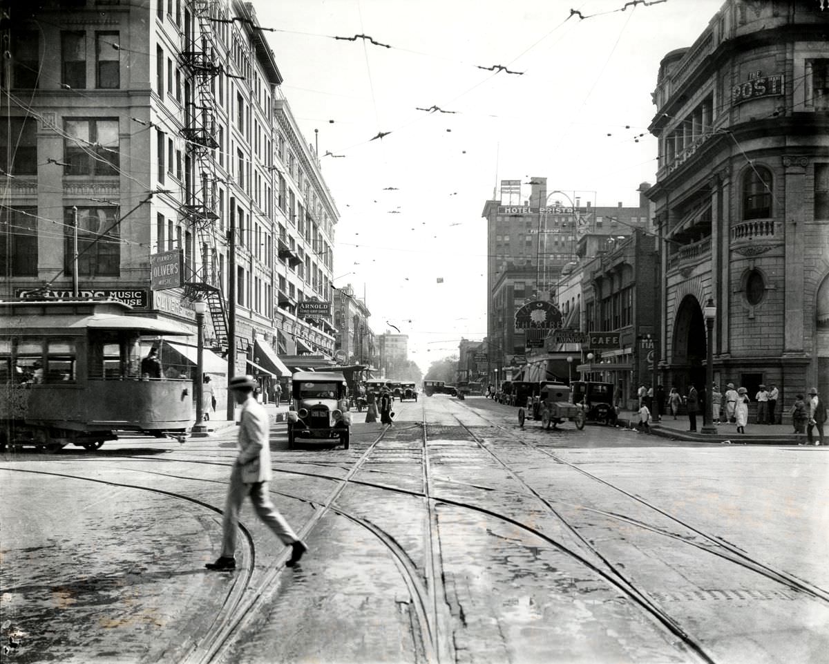#10 Travis Street south view from Texas Avenue, Houston, 1920.