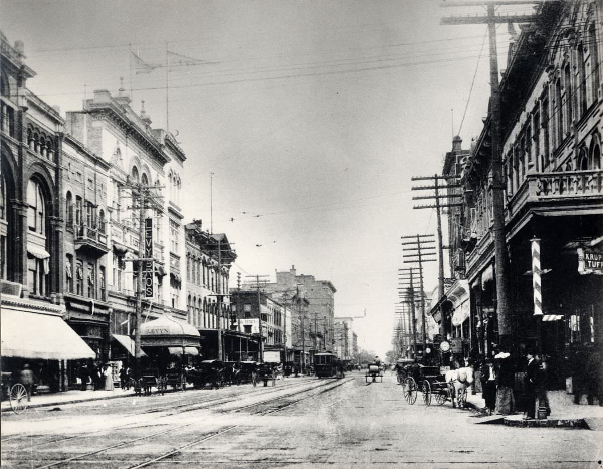#10 Main Street south view from Congress Avenue, Houston, 1900.