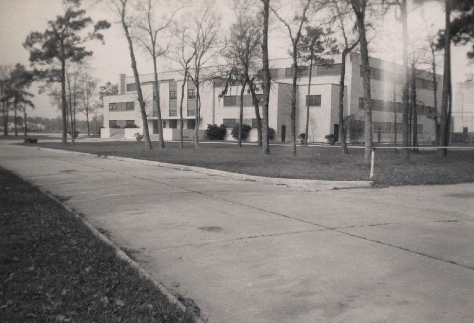 #48 Field House exterior, University of Houston, 1950