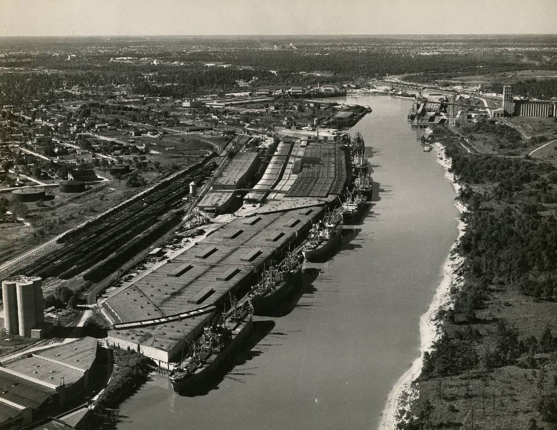 #9 Houston Ship Channel aerial view of ships, 1946