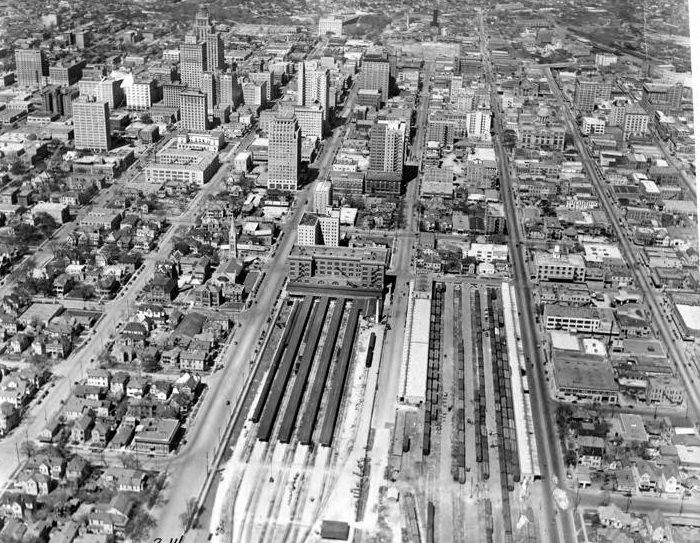 #8 Esperson Building aerial view, Houston, 1950s