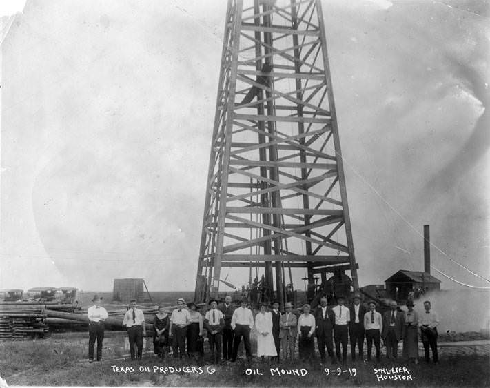 #22 Texas Oil Producers Company group,1919.
