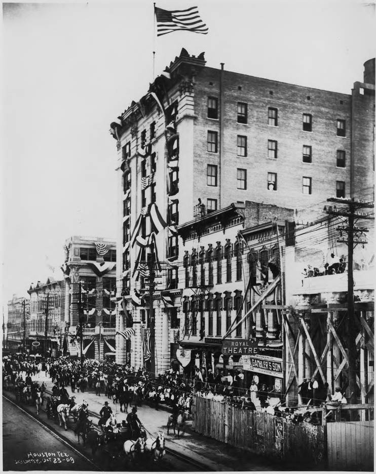 #22 Parade with President Taft, Houston, October 23, 1909.
