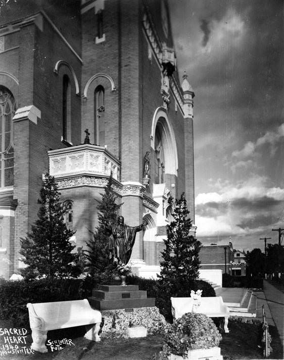#69 Sculpture beside Sacred Heart Church, Houston, 1940.