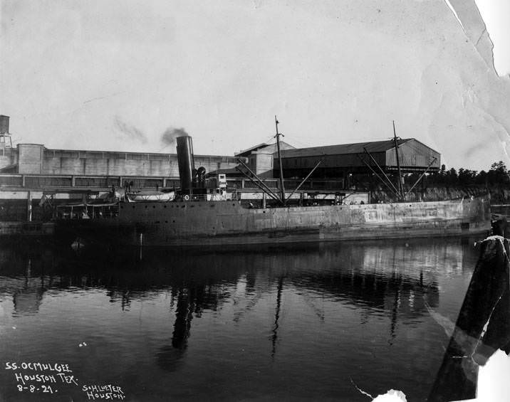 #62 S. S. Ocmulgee docked at Port of Houston, 1921.