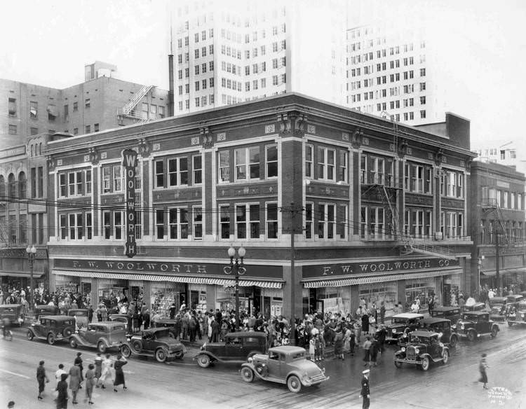 #18 Woolworth on Main Street, Houston, 1934.