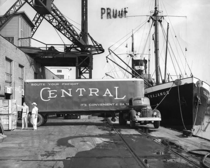 #62 Central freight lines at Long Reach Docks, Houston, 1950.