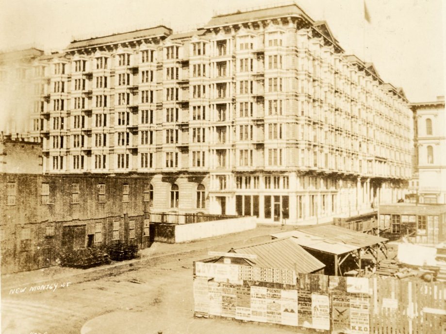 #62 New Montgomery and Annie streets, showing the Palace Hotel, 1876