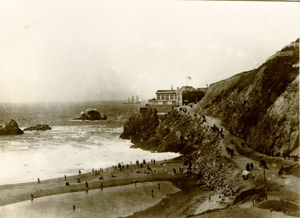 #119 101 Beach, Cliff House & Seal Rocks, 1885
