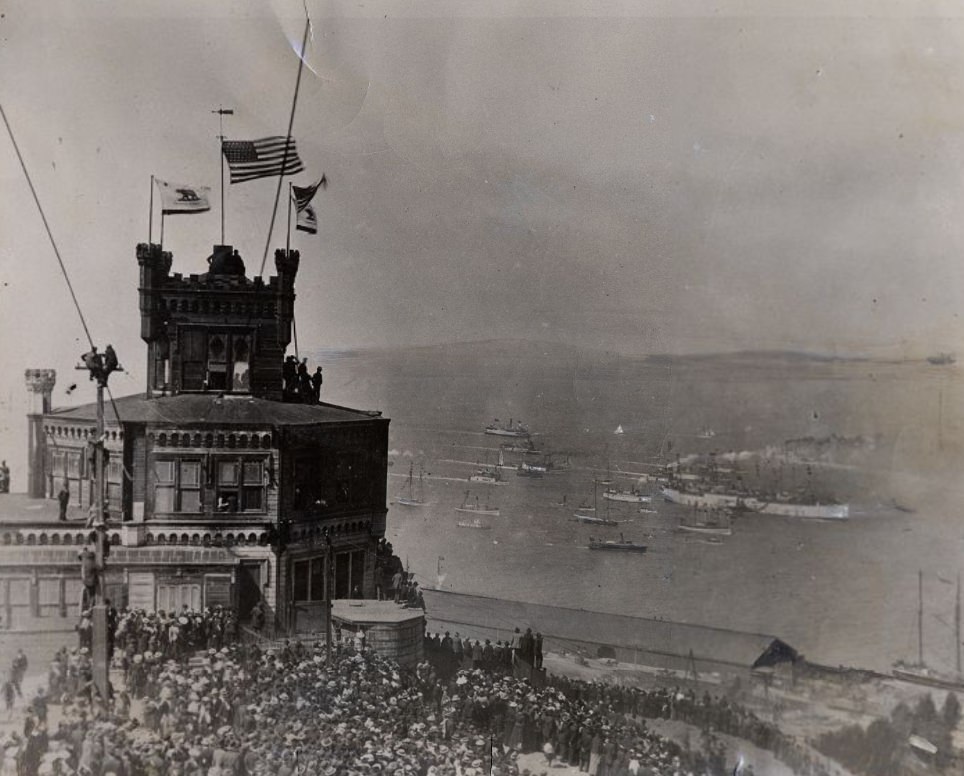 #27 Crowd on Telegraph Hill watching the transport ship Sherman return from the Philippines with California Volunteers after the Spanish-American War, August 25, 1899