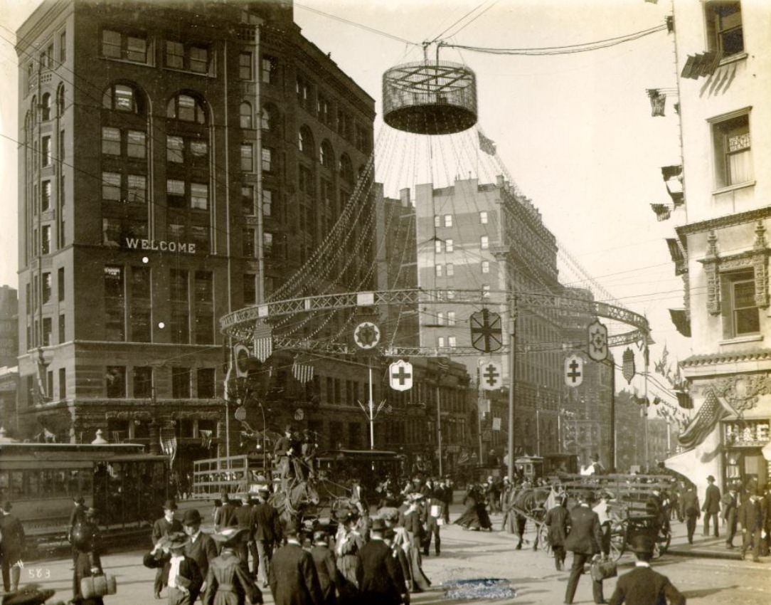 #13 Knights Templar decorations at Market, Kearny, Geary, and Third streets, September 1904