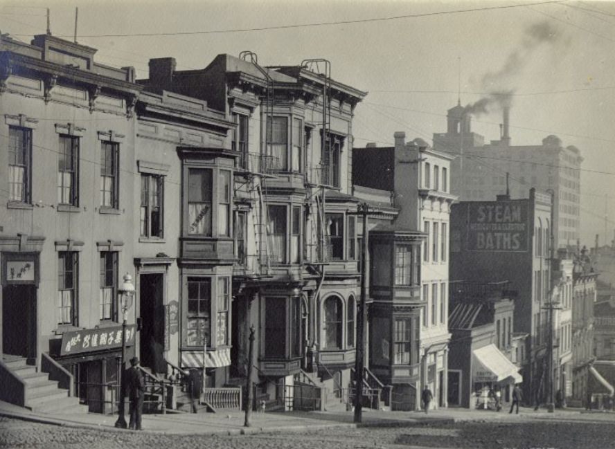 #46 Pine Street, between Kearny and Dupont (now Grant Avenue), 1905