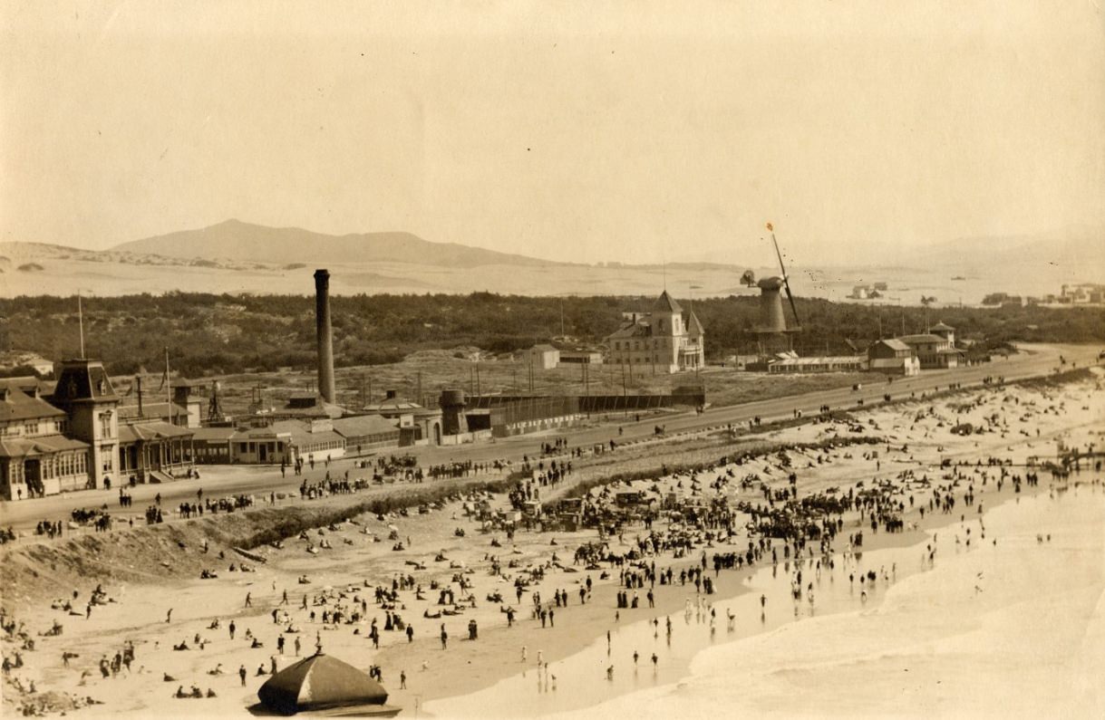 #48 Ocean Beach from Cliff House, circa 1901