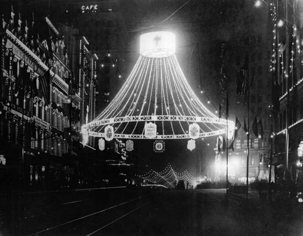 #6 Knights Templar Nighttime decorations on Market Street, September 1904