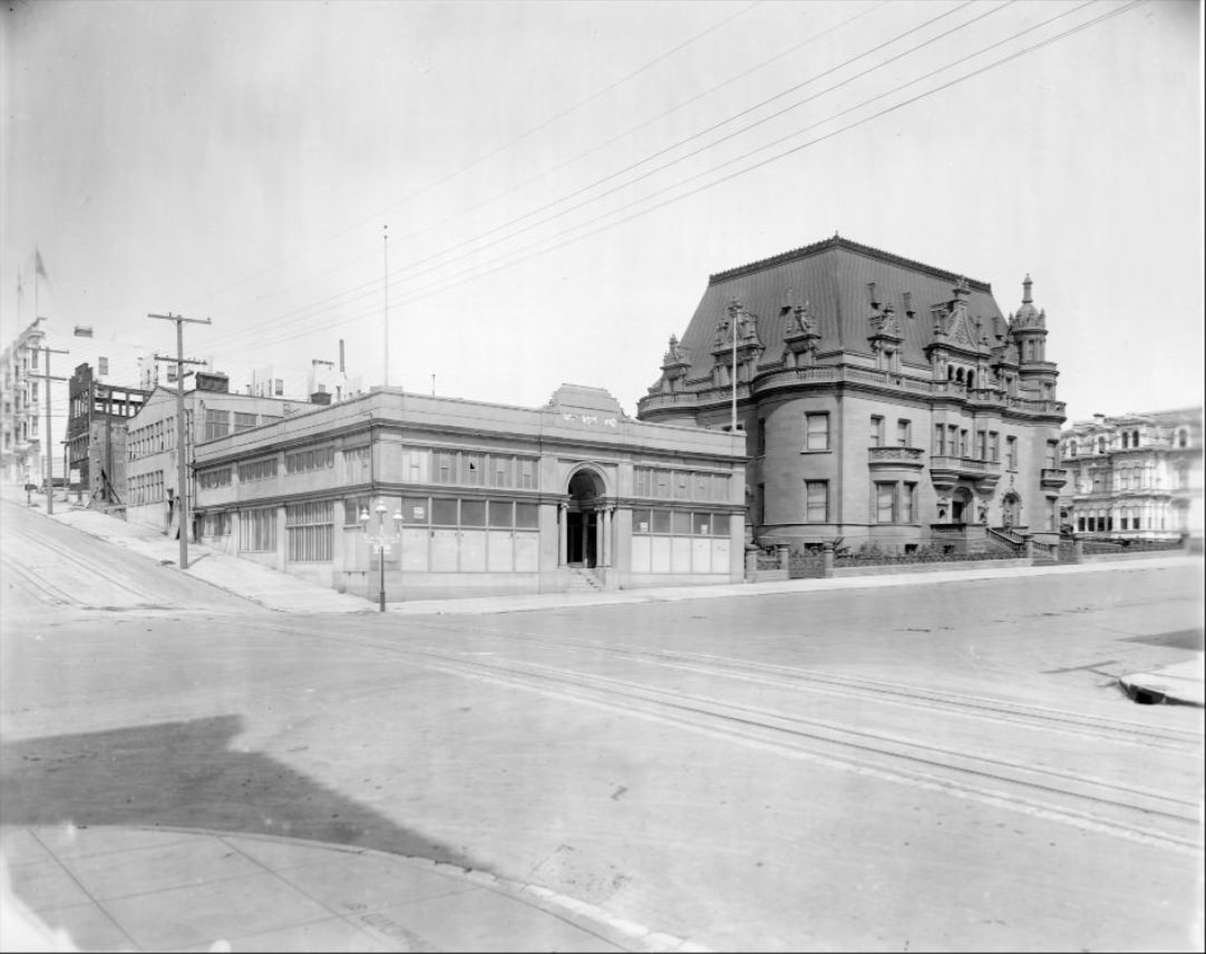 #79 Van Ness Avenue and Sacramento Street, 1906