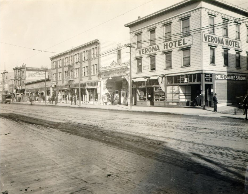 #100 Verona Hotel at the corner of Third between Verona and Folsom streets, 1919.