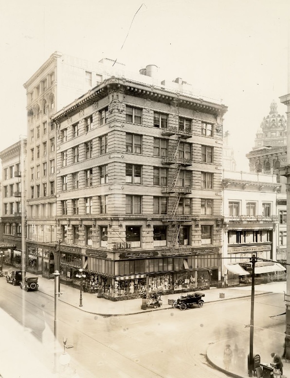 #111 Corner of Post Street and Grant Avenue, 1918.