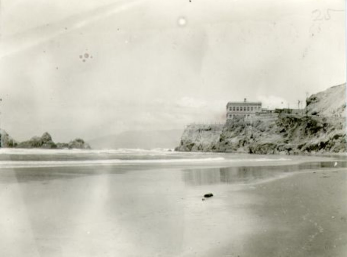 #22 Ocean Beach, 1910.