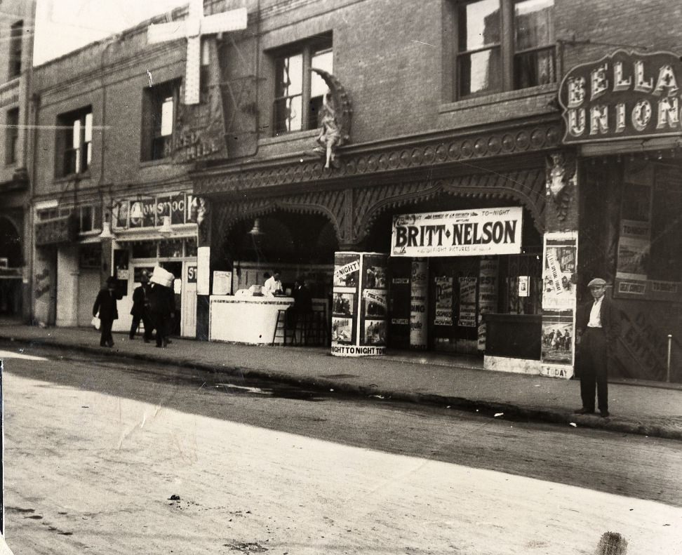 #49 500 block of Pacific Street in the Barbary Coast district, mid-1910s.