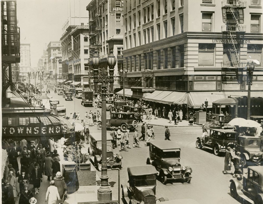 #102 Geary Street at Grant Avenue in 1928.