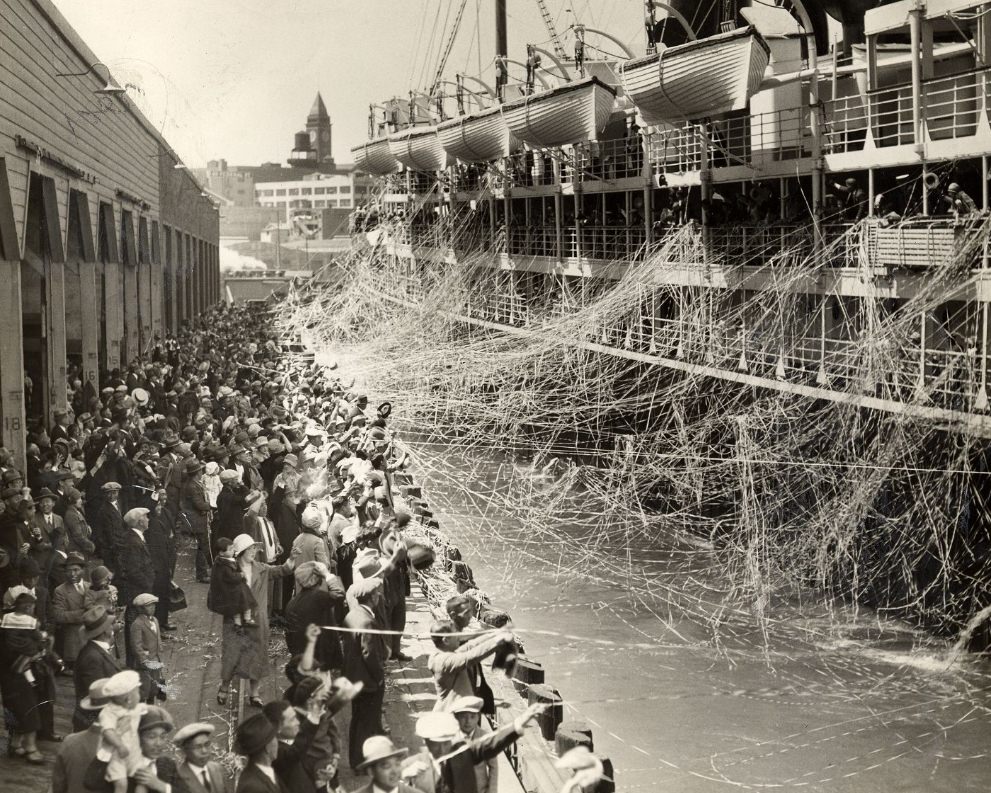 #14 Siberia Maru leaving the port of San Francisco in 1927.
