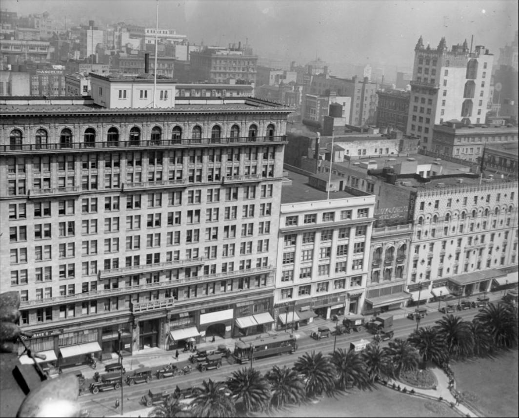 #119 Union Square and Post Street, 1925