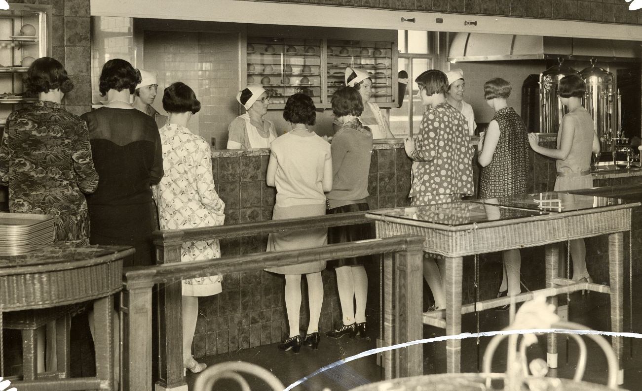 #144 Cafeteria in Pacific Telephone & Telegraph Company building, 1929