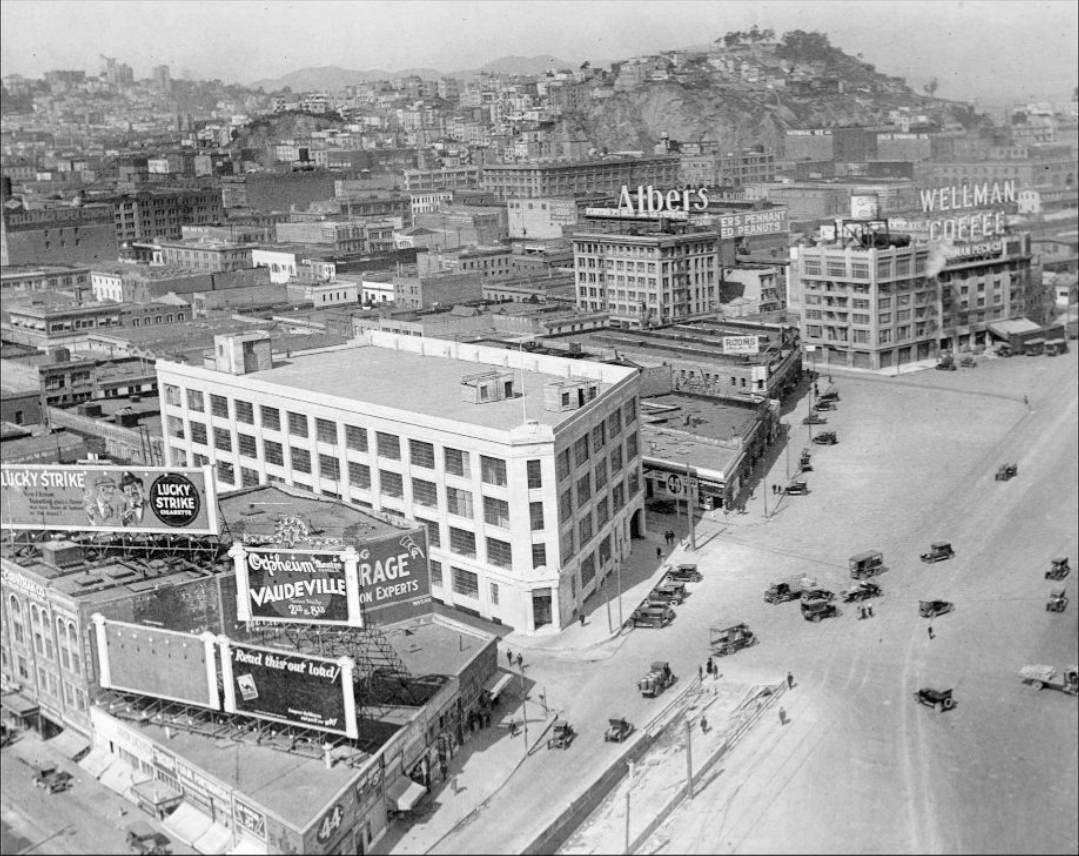 #194 Aerial view of Embarcadero in the 1920s
