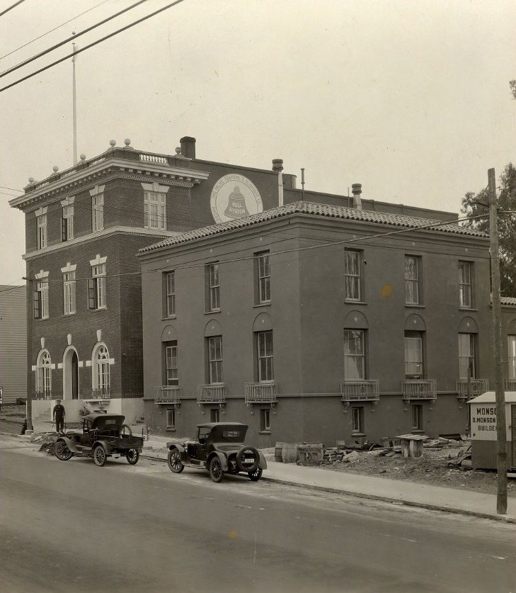 #82 Pacific Telephone & Telegraph Company building on 19th Avenue, 1926