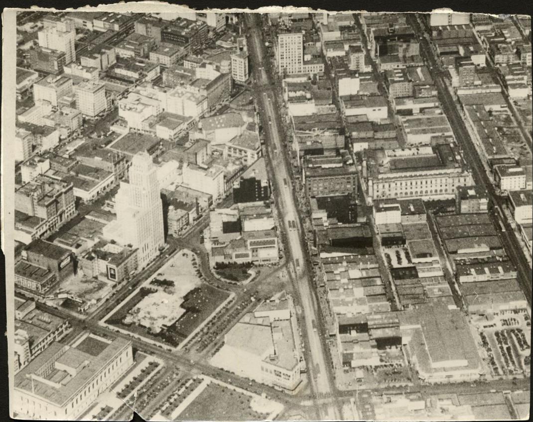 #24 Aerial view of the Civic Center in the 1930s