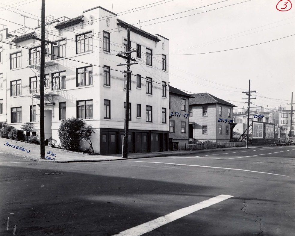 #30 Southwest corner of Lombard and Divisadero streets, 1939