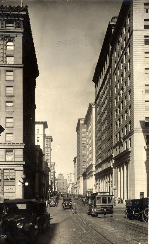 #47 California Street looking towards Market in the 1930s