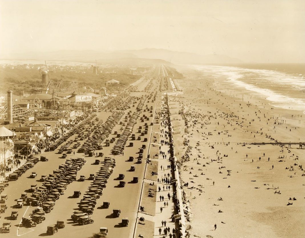 #41 Aerial view of Ocean Beach in the 1930s