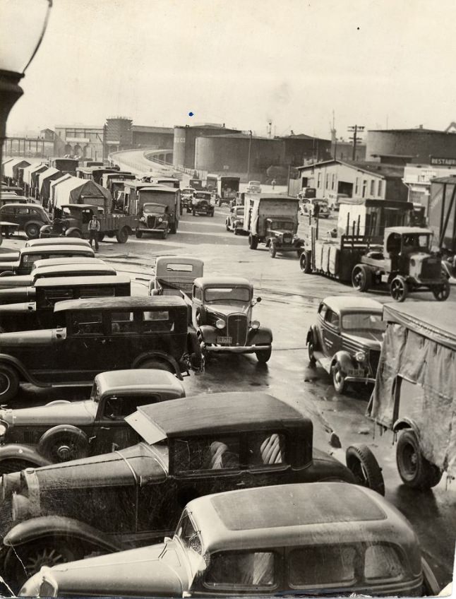 #45 Vehicles at the waterfront, 1938