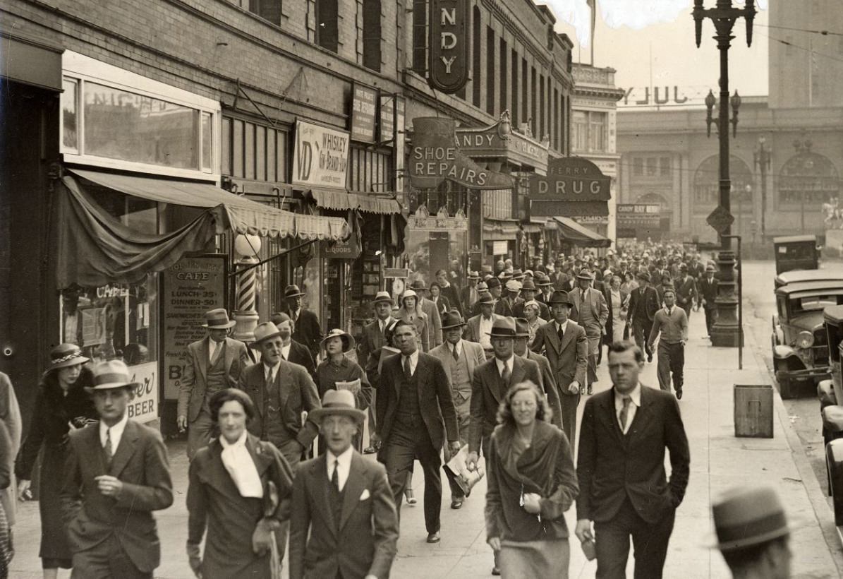 #7 Commuters on Market Street across from the Ferry Building in the 1930s