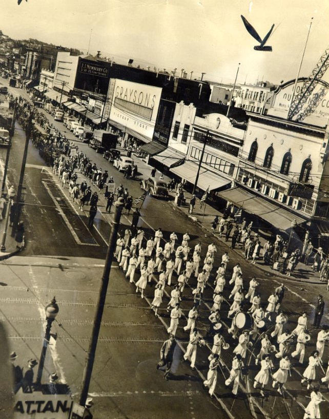 #109 War bond parade on Mission Street at 22nd, 1944