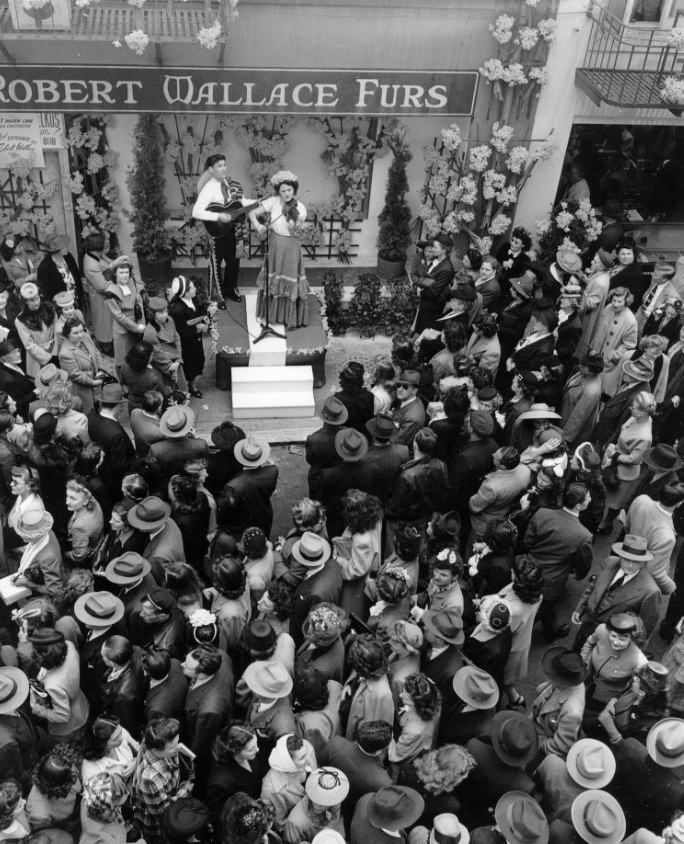 #147 Maiden Lane festival, 1946