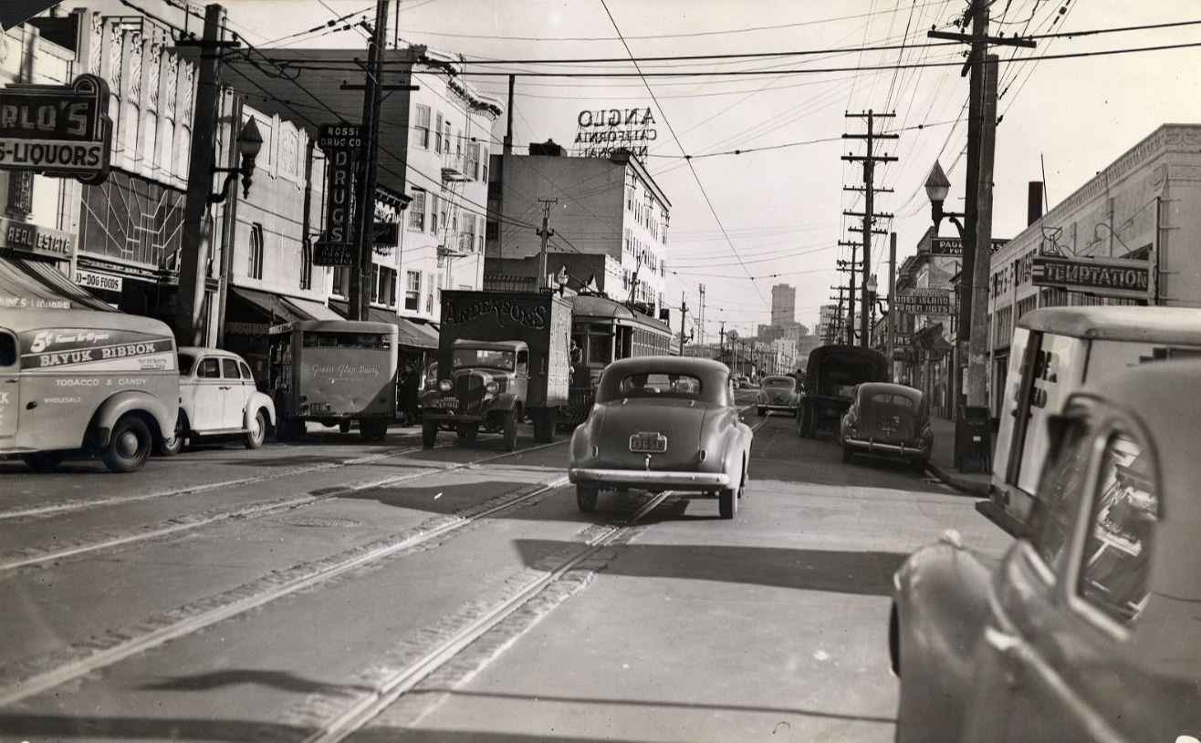 #183 Chestnut Street between Steiner and Pierce, 1945