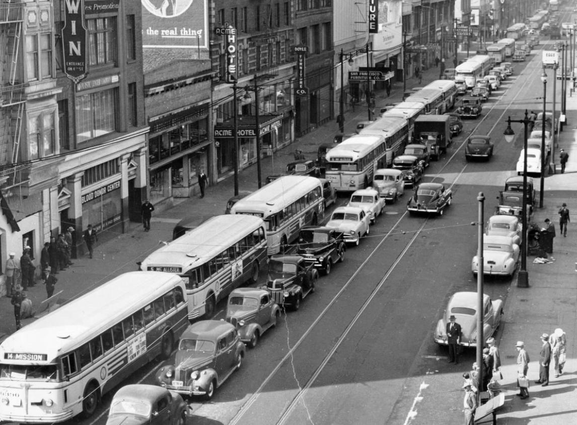 #237 Heavy traffic on Mission Street, 1949