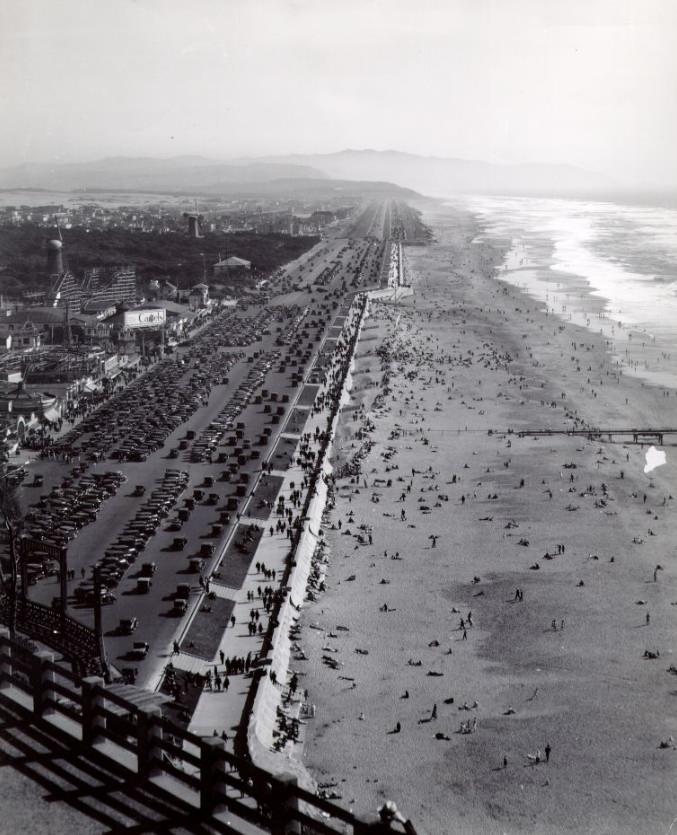 #268 View of Ocean Beach, Playland, and Great Highway from near the Cliff House, 1941