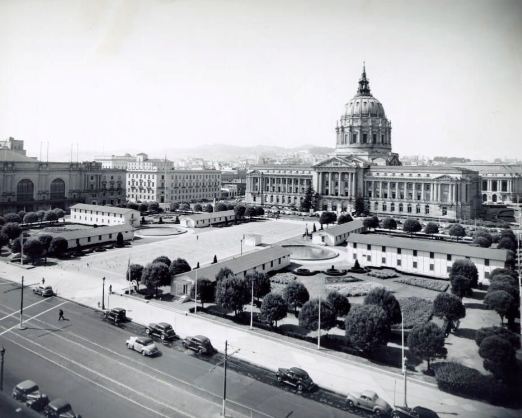 #55 Civic Center, 1943