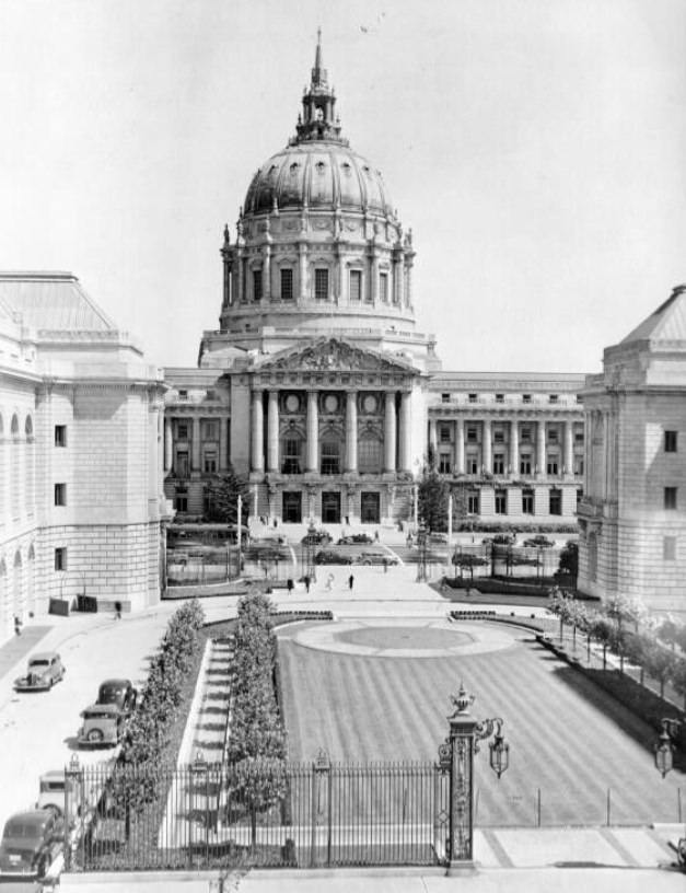 #78 Rear view of City Hall, 1945