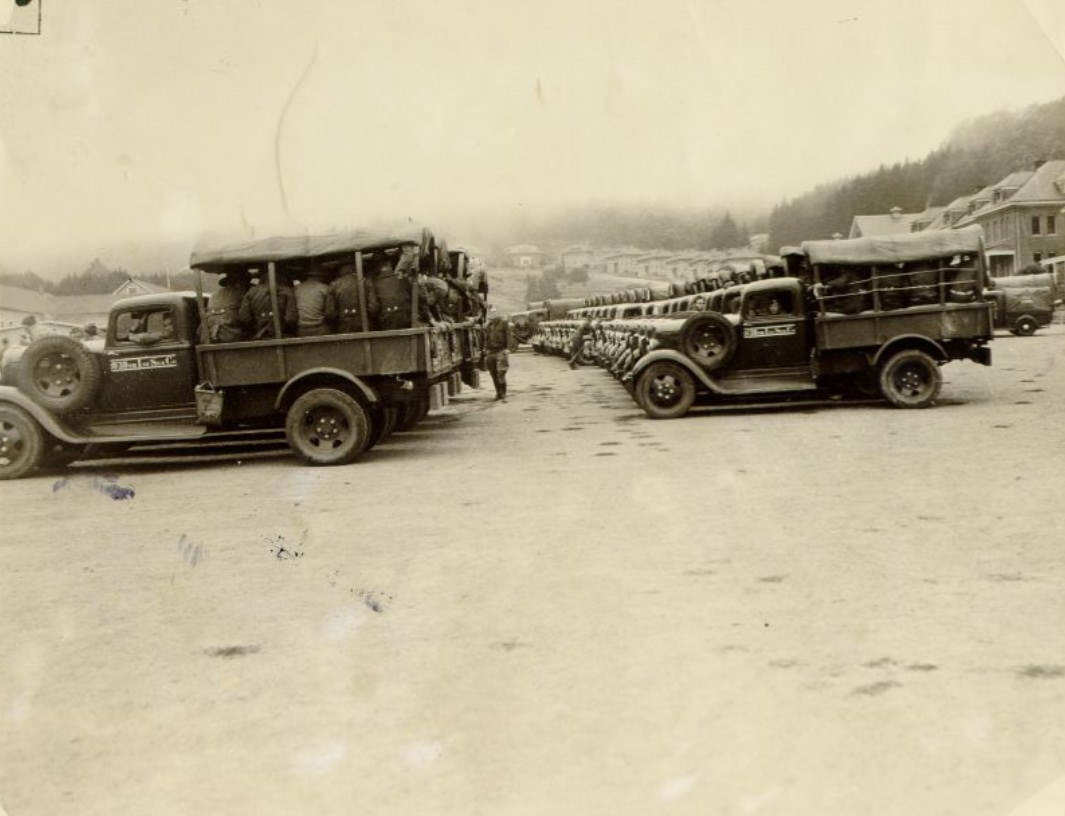 #42 Troops preparing for maneuvers at the Presidio, 1937