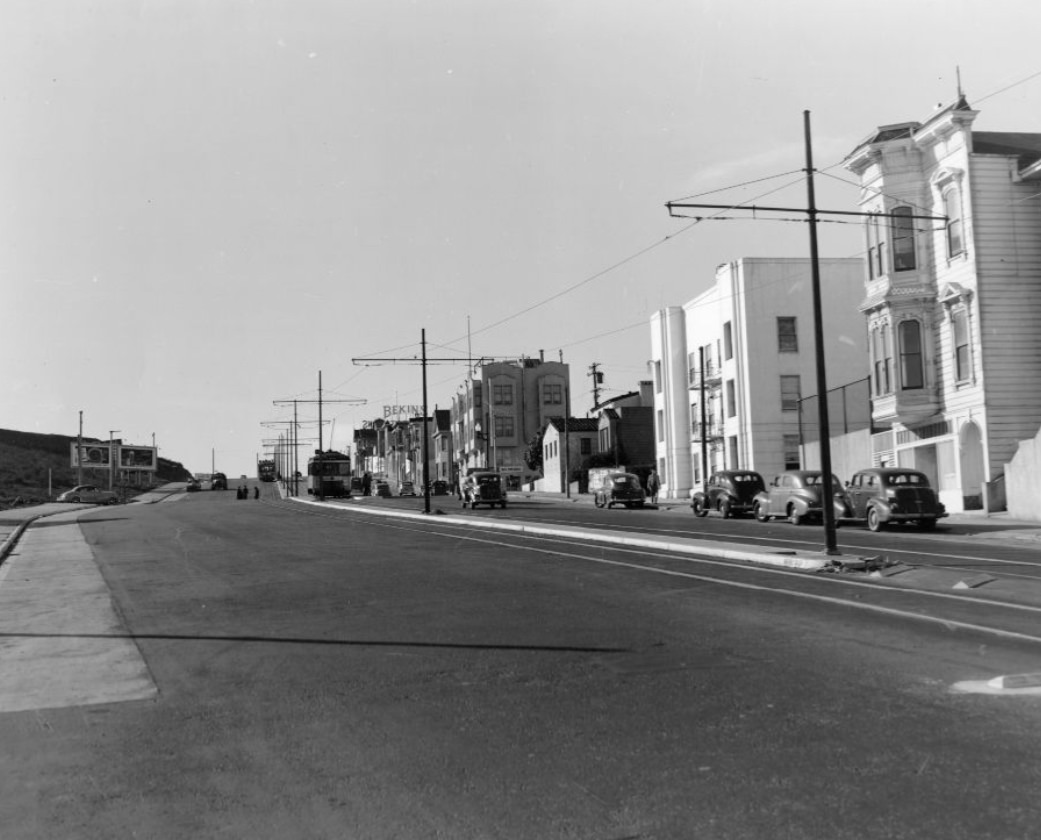 #146 Geary Boulevard at Broderick Street looking west, 1948