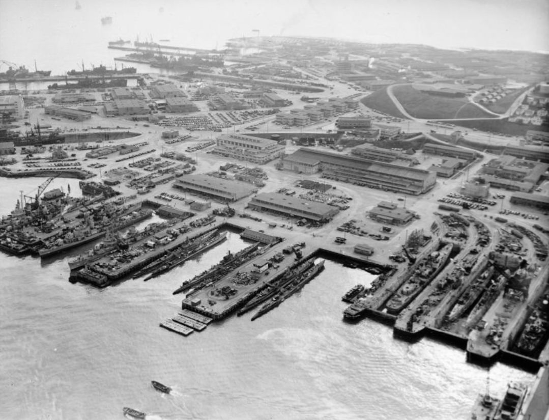 #185 Aerial view of Hunters Point Naval Shipyard, 1946