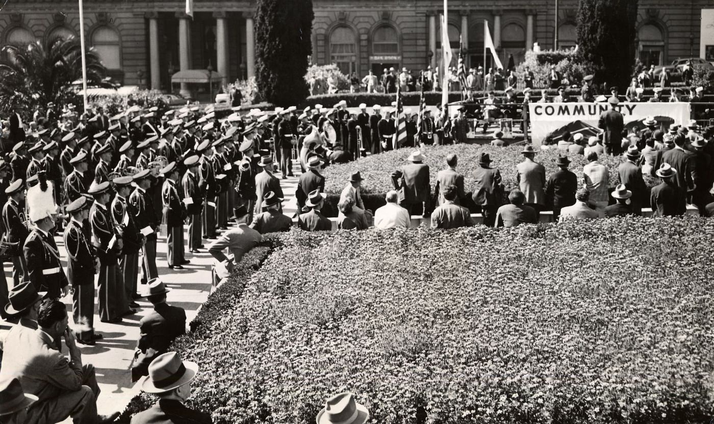 #221 Martial music at Union Square for a Community Chest and Military fund campaign rally, 1950